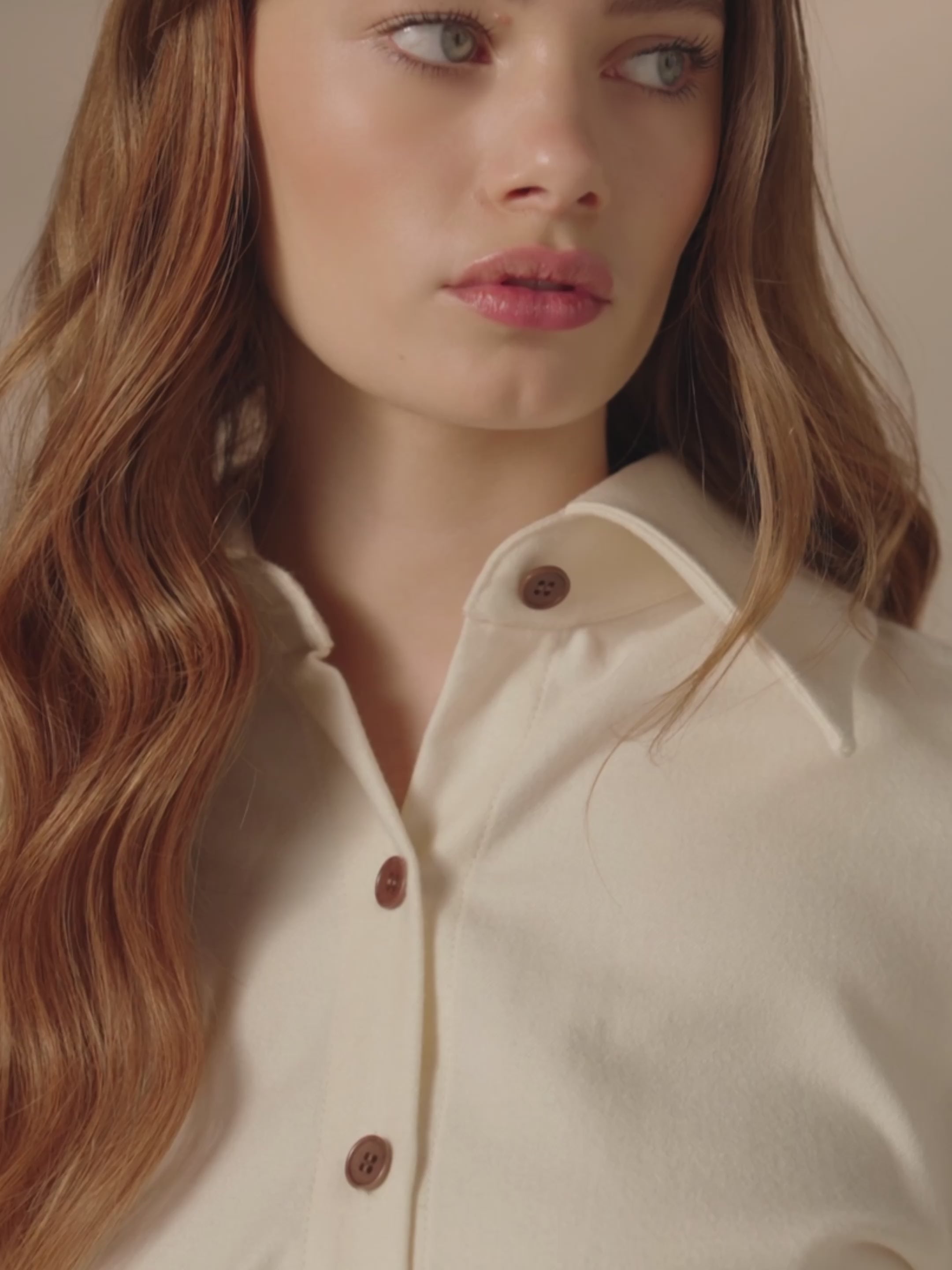 Load video: Women’s Cashmere Loungewear Top